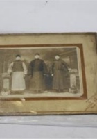 NM 3-024-同生照相馆三人照 封面